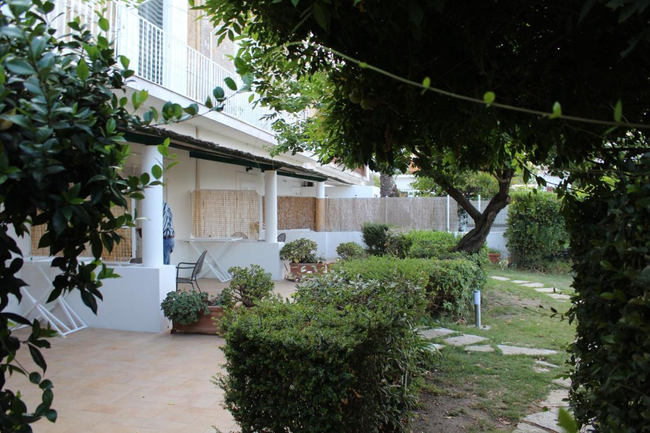 Agenzia Isotur Villa Olimpia Ponza Exterior photo