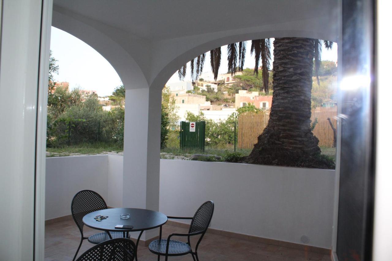 Agenzia Isotur Villa Olimpia Ponza Exterior photo